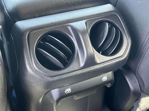 Used 2021 Jeep Wrangler Unlimited Sport image 19