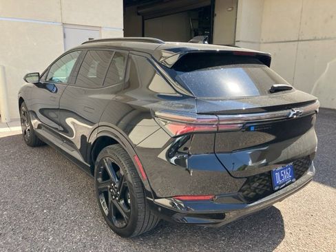 Used 2024 Chevrolet Equinox EV RS image 3