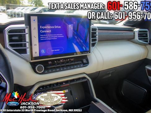 Used 2023 Toyota Sequoia Capstone AWD/4WD image 18