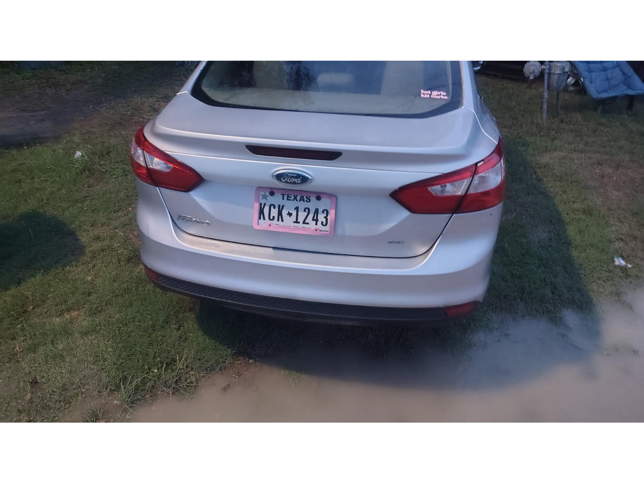 Used 2012 Ford Focus SEL FWD image 2