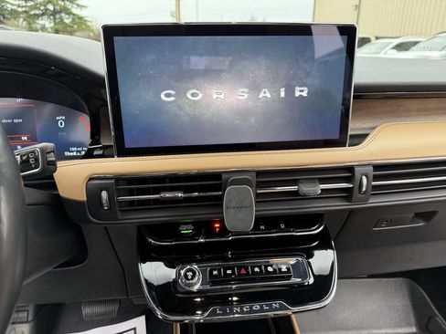 Used 2023 Lincoln Corsair Reserve w/ Equipment Group 202A image 13