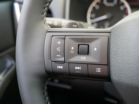 Certified 2026 Nissan Rogue Dark Armor AWD/4WD image 28