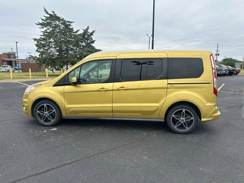 Used 2017 Ford Transit Connect Titanium w/ Titanium Premium Package FWD image 6
