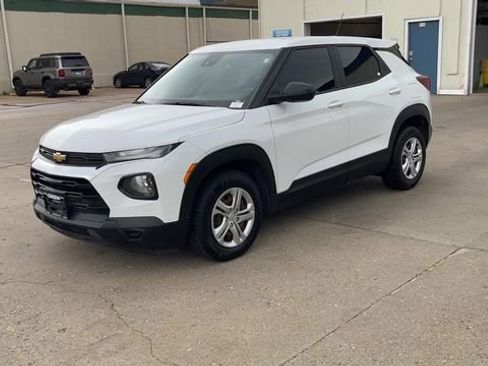 Used 2021 Chevrolet TrailBlazer L FWD image 4