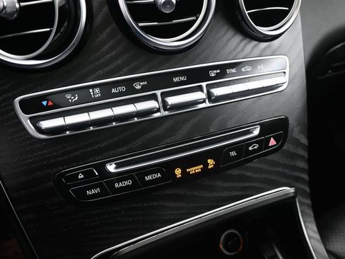 Used 2019 Mercedes-Benz GLC 300 image 16