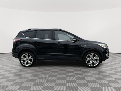 Used 2017 Ford Escape Titanium w/ Equipment Group 301A AWD/4WD image 5