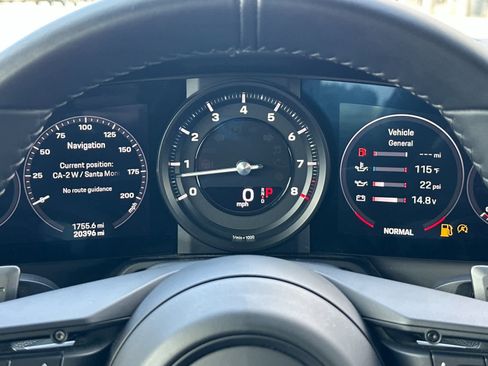 Certified 2021 Porsche 911 Carrera 4S AWD/4WD image 24