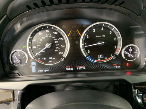 Used 2017 BMW X5 xDrive50i image 10