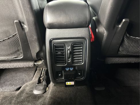 Used 2015 Dodge Durango Limited w/ Premium Group AWD/4WD image 26
