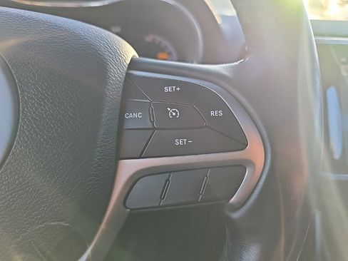 Certified 2020 Jeep Grand Cherokee Limited image 25