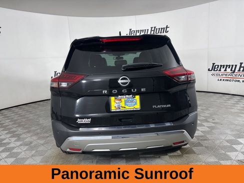 Used 2023 Nissan Rogue Platinum image 6