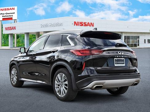 Used 2023 INFINITI QX50 Luxe image 3