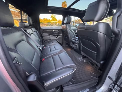 Used 2022 RAM 1500 Laramie AWD/4WD image 15