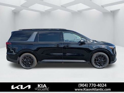 New 2026 Kia Carnival SX Prestige FWD image 2