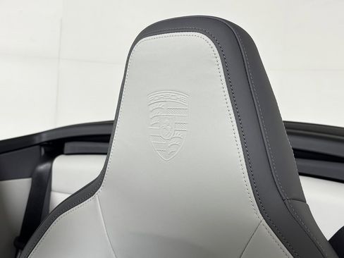 New 2026 Porsche 911 Carrera 4S image 24