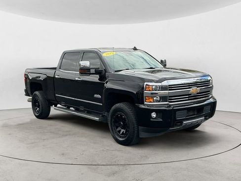 Used 2015 Chevrolet Silverado 2500 High Country w/ Duramax Plus Package AWD/4WD image 7