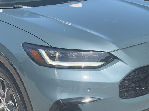 Certified 2023 Honda HR-V EX-L image 33