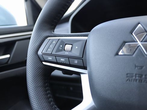 New 2026 Mitsubishi Outlander SE AWD/4WD image 5