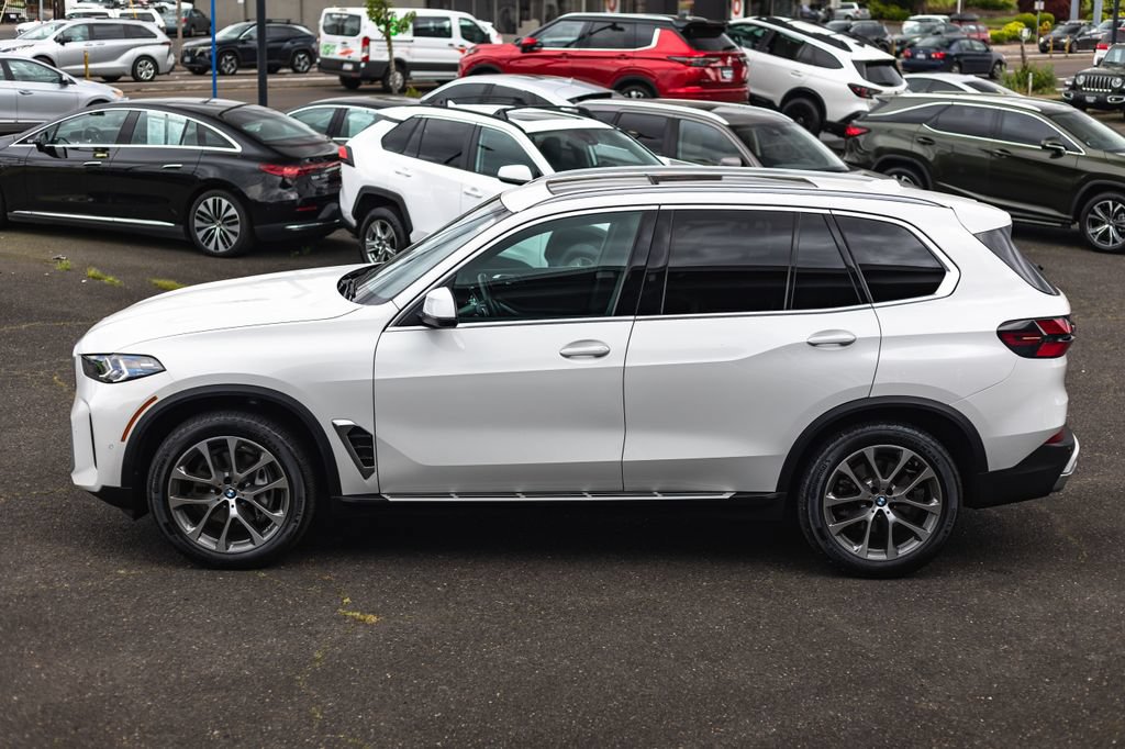 Used 2026 BMW X5 xDrive40i AWD/4WD image 12