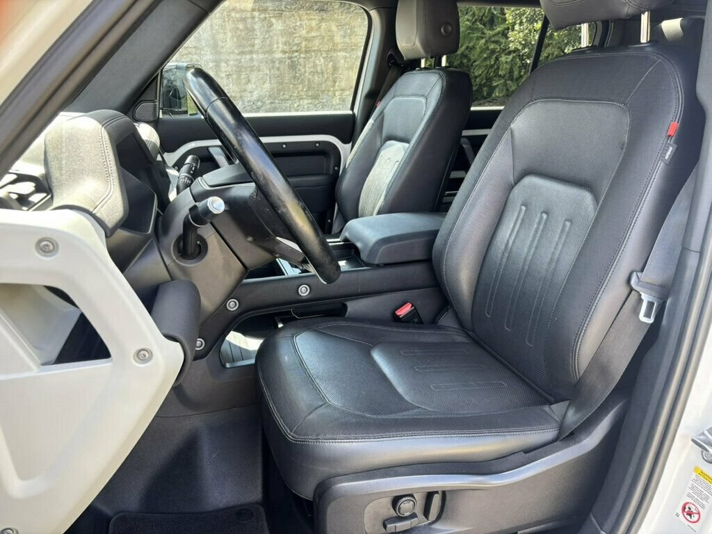 Used 2022 Land Rover Defender 110 X-Dynamic SE AWD/4WD image 11