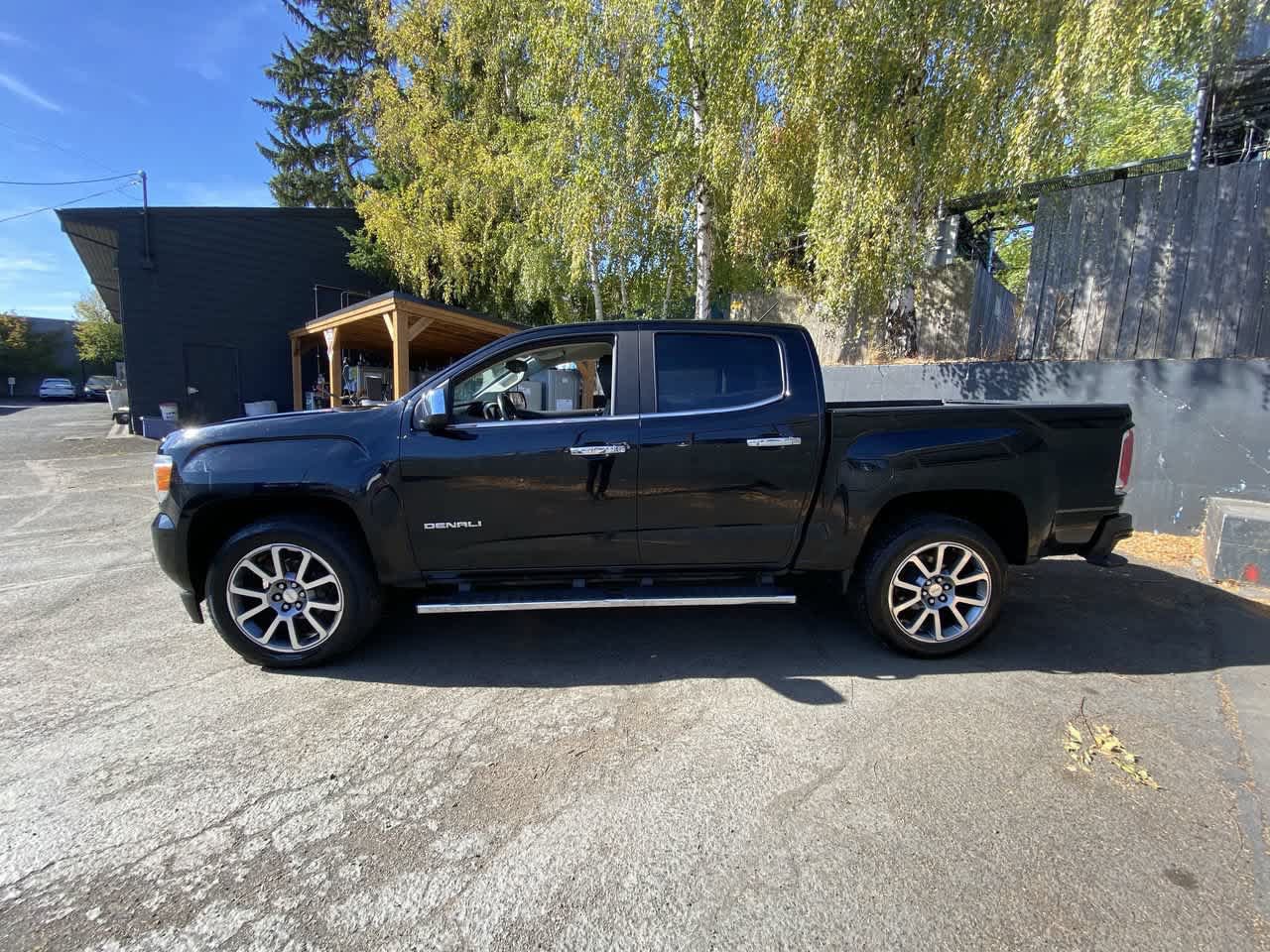 Used 2018 GMC Canyon Denali AWD/4WD image 3