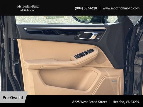 Used 2021 Porsche Macan AWD/4WD image 12