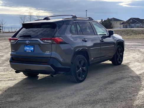 Used 2021 Toyota RAV4 XSE AWD/4WD image 14