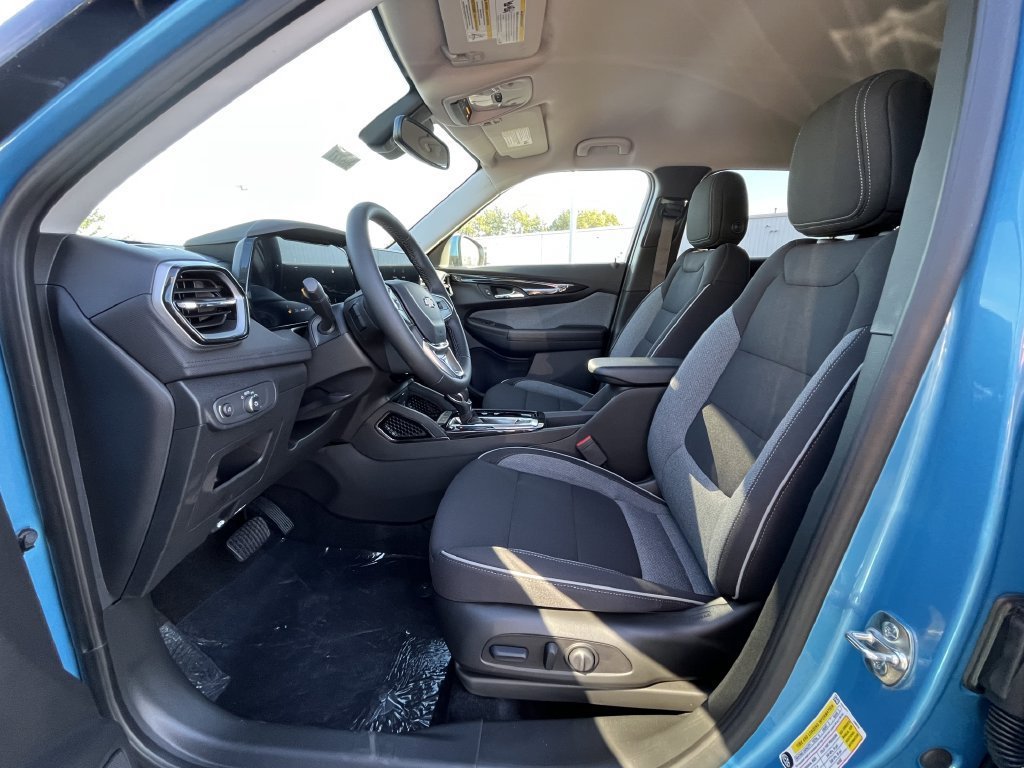 New 2026 Chevrolet TrailBlazer LT w/ Convenience Package AWD/4WD image 19