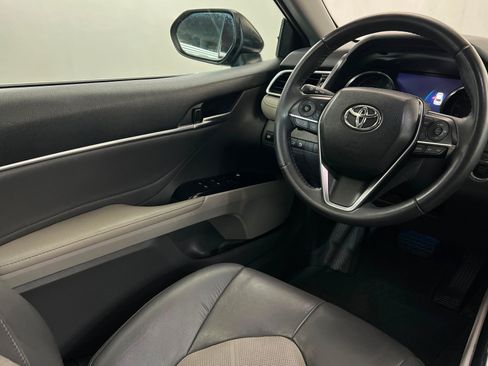 Used 2018 Toyota Camry XLE w/ Driver Assist Package FWD image 11