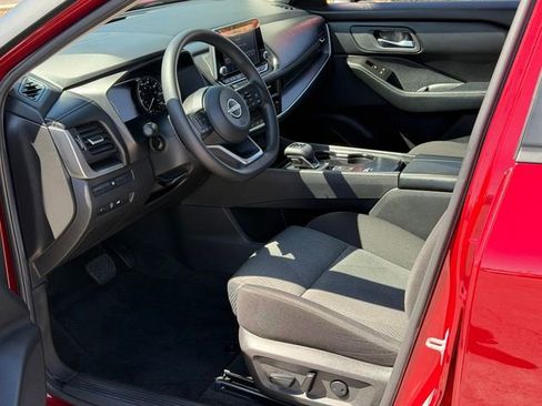 Certified 2024 Nissan Rogue SV FWD image 11