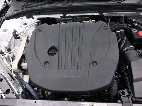 Used 2023 Volvo S60 B5 Ultimate w/ Climate Package FWD image 34