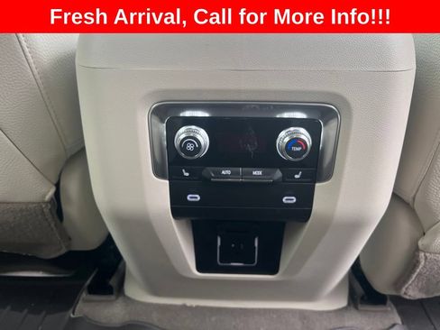Used 2021 GMC Yukon XL Denali w/ Advanced Technology Package AWD/4WD image 17