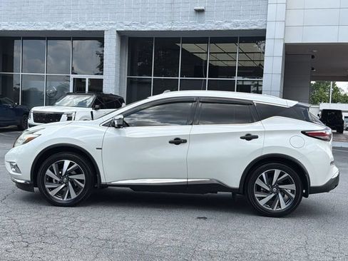 Used 2016 Nissan Murano Platinum w/ Platinum Technology Package FWD image 2