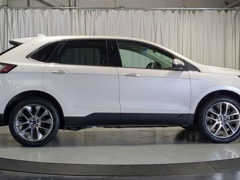 Used 2018 Ford Edge Titanium w/ Equipment Group 301A AWD/4WD image 11