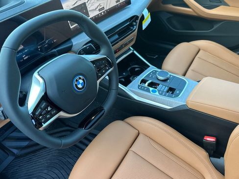 Used 2025 BMW i4 eDrive40 w/ Premium Package image 13