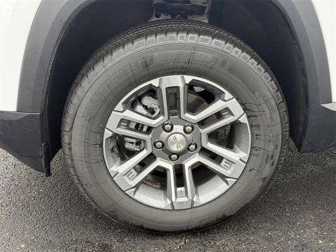 New 2026 GMC Terrain Elevation image 11