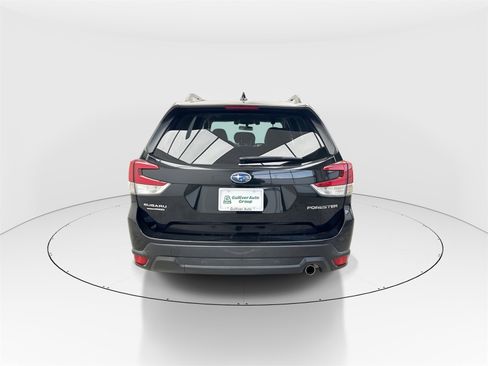 Used 2020 Subaru Forester Limited image 7