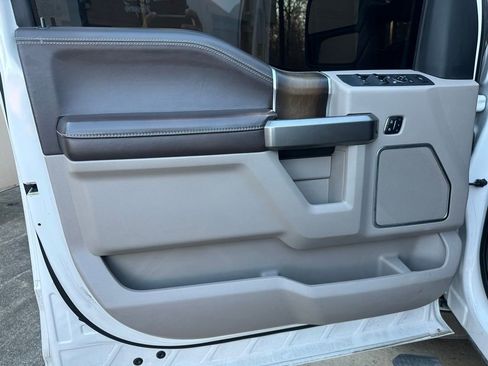 Used 2018 Ford F350 Limited image 7