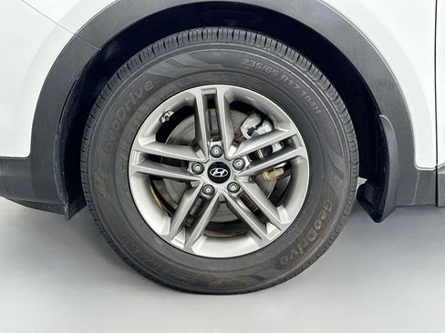 Used 2018 Hyundai Santa Fe Sport FWD image 31