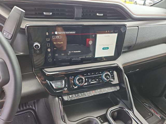 Used 2025 GMC Sierra 2500 AT4 AWD/4WD image 11