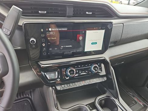 Used 2025 GMC Sierra 2500 AT4 AWD/4WD image 11