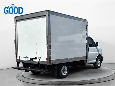 Used 2022 GMC Savana 3500 w/ Power Convenience Package image 5