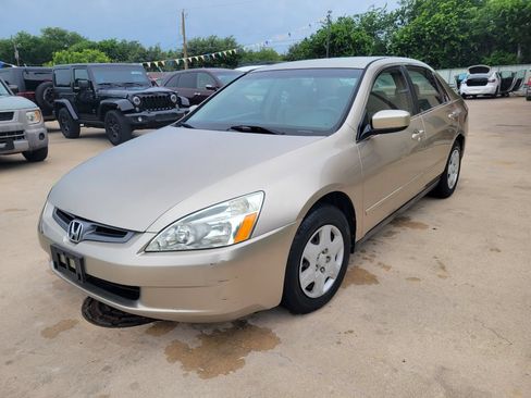 Used 2005 Honda Accord LX image 7