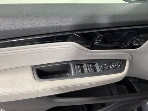 Used 2024 Honda Odyssey Touring image 14