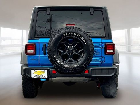Used 2023 Jeep Wrangler Unlimited w/ Cold Weather Group image 5