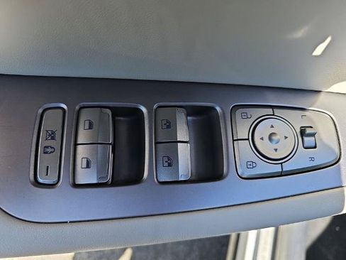 Used 2024 Hyundai Palisade Limited FWD image 28