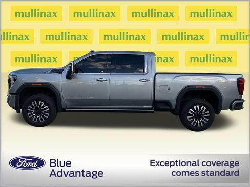 Used 2025 GMC Sierra 2500 Denali Ultimate w/ Max Trailering Package image 13
