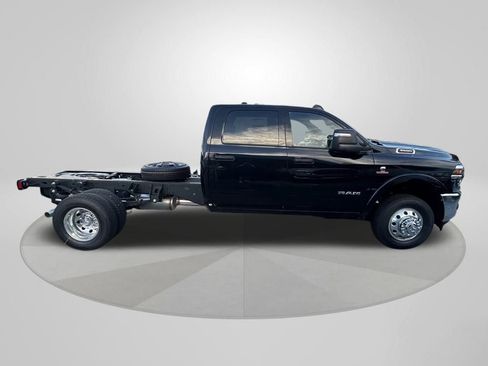 New 2025 RAM 3500 Big Horn image 8