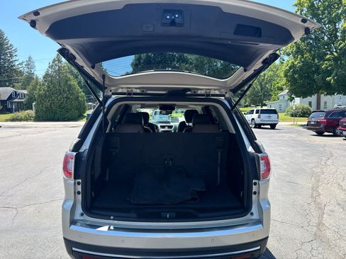 Used 2015 GMC Acadia SLT w/ Open Road Package AWD/4WD image 18
