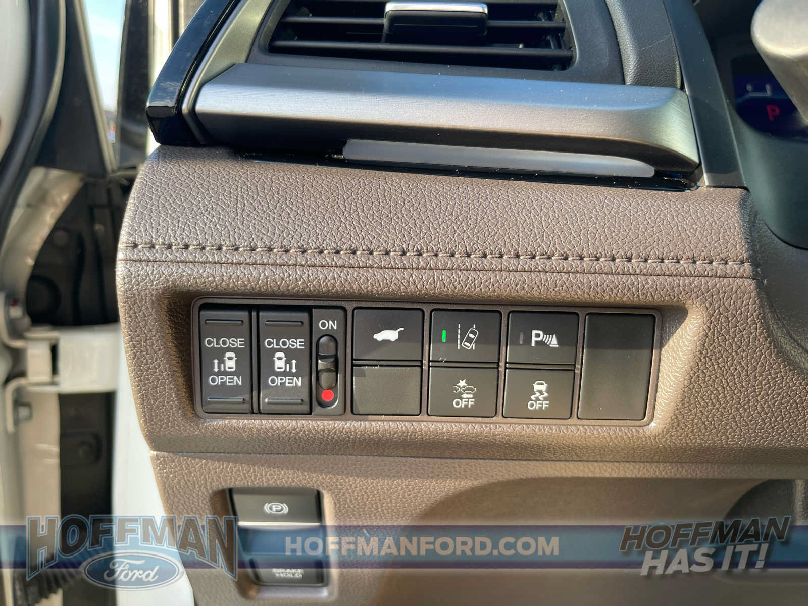 Used 2019 Honda Odyssey Elite image 11